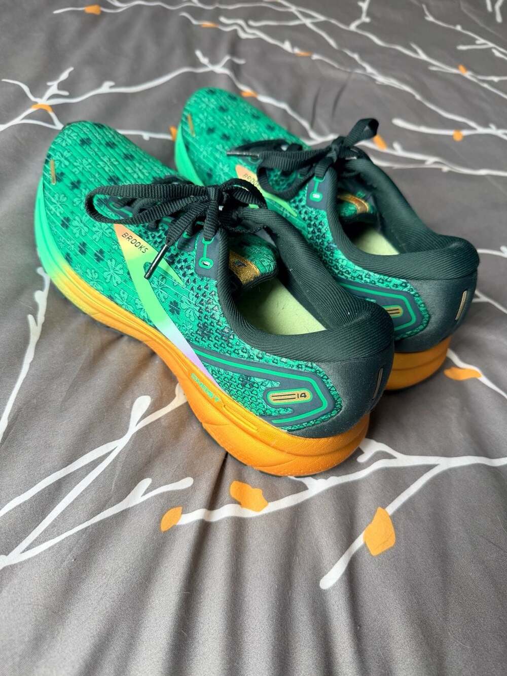 Brooks Ghost 14 Run Lucky Limited Edition St. Patrick’s Day - Women’s 8.5